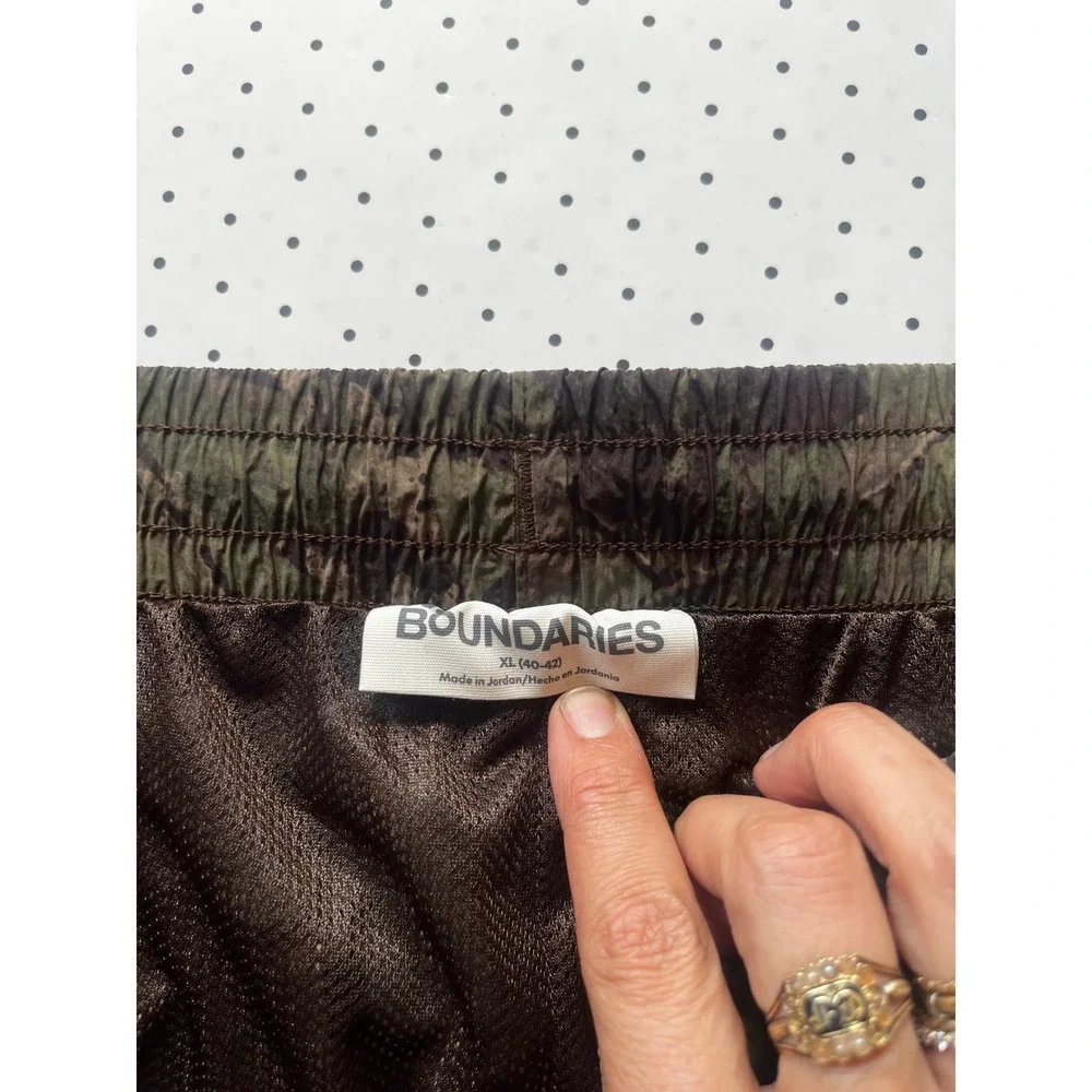 No Boundaries dark green